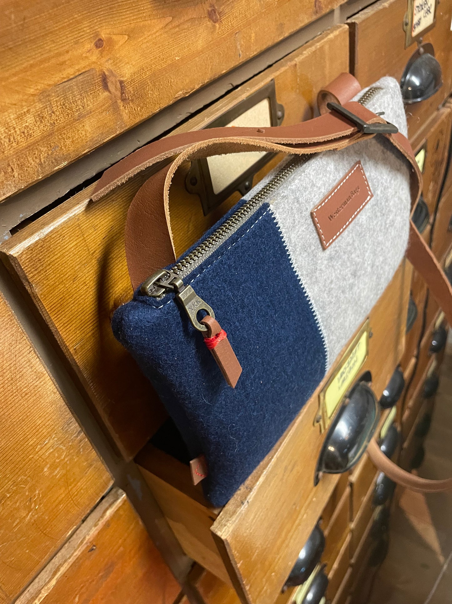 DAYBAG | Handmade Felt Shoulder Bag - Navy Blue & Natural Grey
