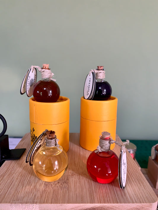 Parfum olie glazen bolflesje met kurkje