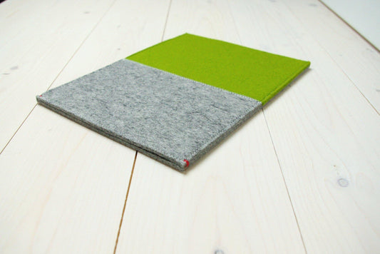 Hoes voor Ipad Pro | Mini | Air in Fris Groen en grijs | CONTRAST - Westerman Bags vilten tassen en hoezen. Dutch Design.