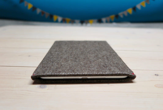 FUNCTIE serie - Zandbruin. Ipad Pro | Mini | Air - Westerman Bags vilten tassen en hoezen. Dutch Design.