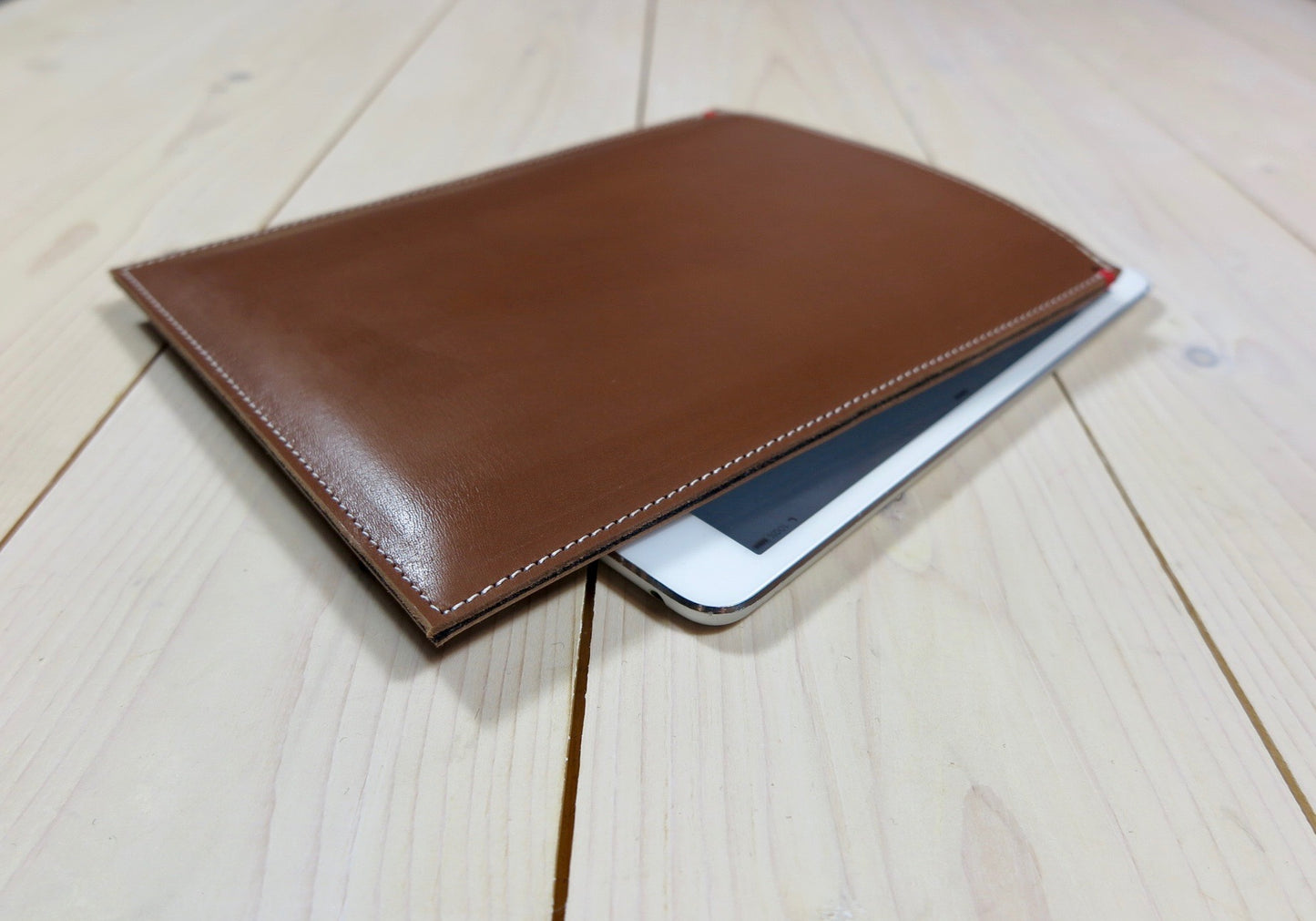 Étui pour liseuse en cuir KOBO KINDLE - CLASSIC CASE en marron cognac