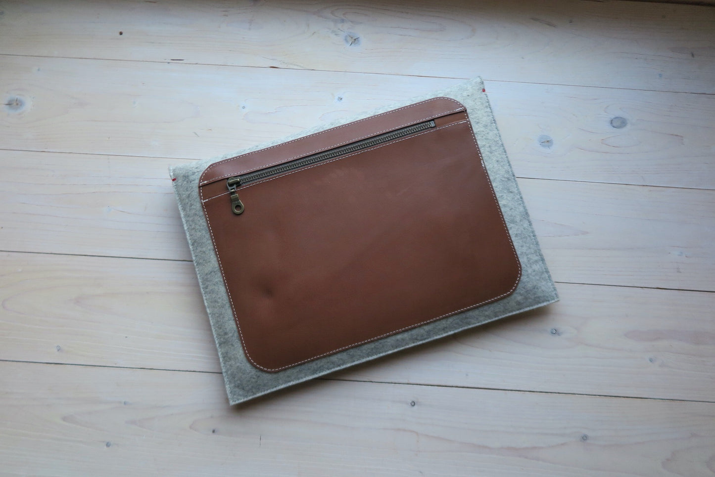 Sample Sale Classic Case 13" Macbook Pro Retina hoes vintage klep sluiting