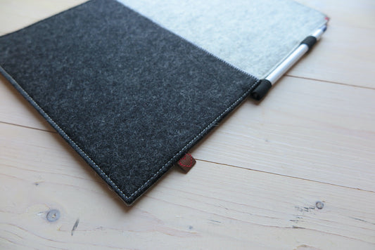 Felt cover iPad Pro 12.9 in gray and black with pen loops