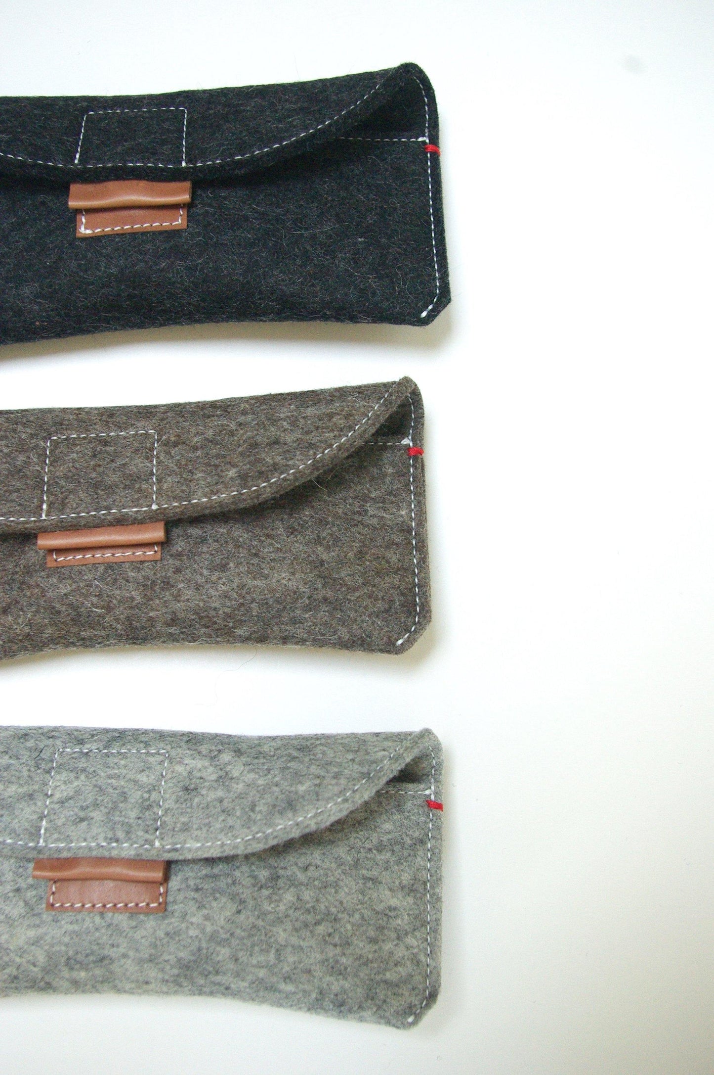 KIJKNOU - brillenkoker met magnetische sluiting pure wol - alle kleuren - Westerman Bags vilten tassen en hoezen. Dutch Design.