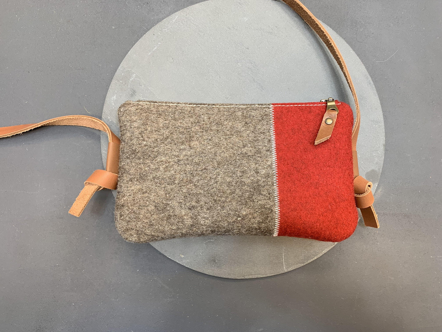 tasje van vilt DAGTAS Westerman bags Dutch Design
