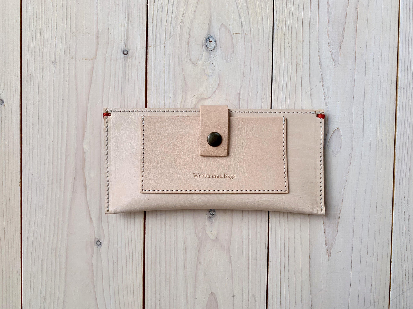 Iphone Wallet Nude Leder - All natural - Westerman Bags vilten tassen en hoezen. Dutch Design.