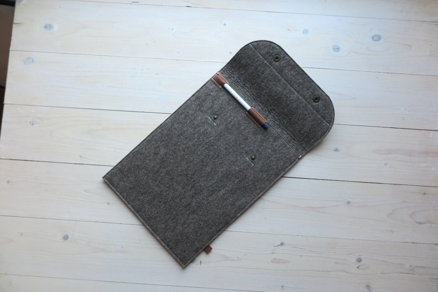 Sale - ipad 12.9 classic case