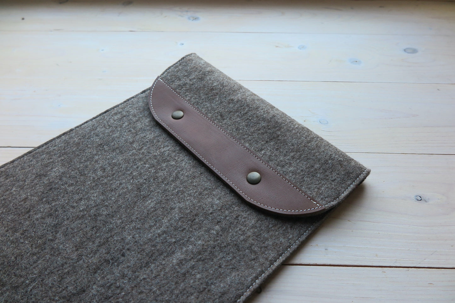 Sale - ipad 12.9 classic case