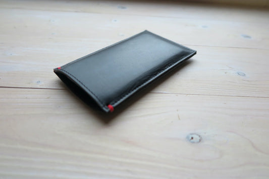 zwarte leren iPhone hoes van waterbuffel leer