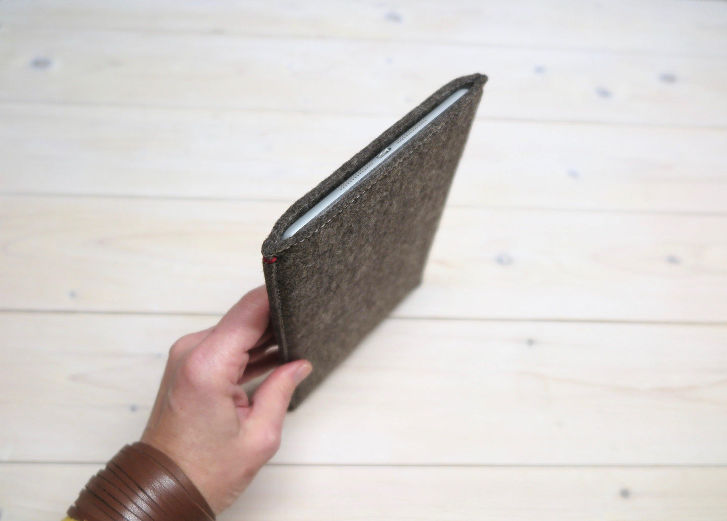 iPad Pro hoes van wolvilt – geschikt voor Magic Keyboard