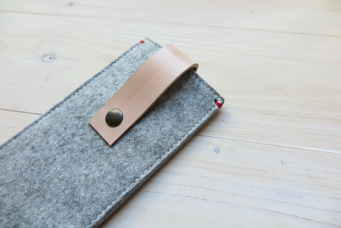 iPhone case gray felt and blank leather closure