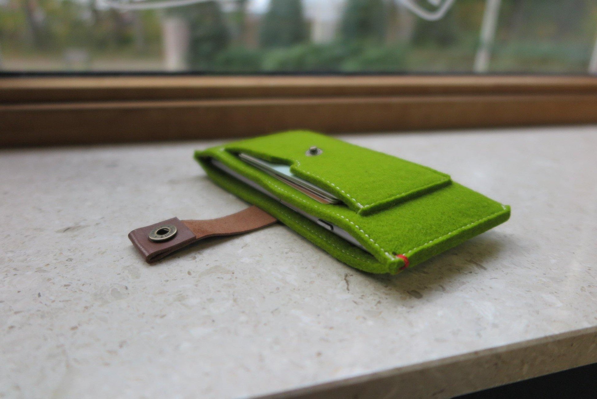 conscious design wool felt wallet case for Fairphone