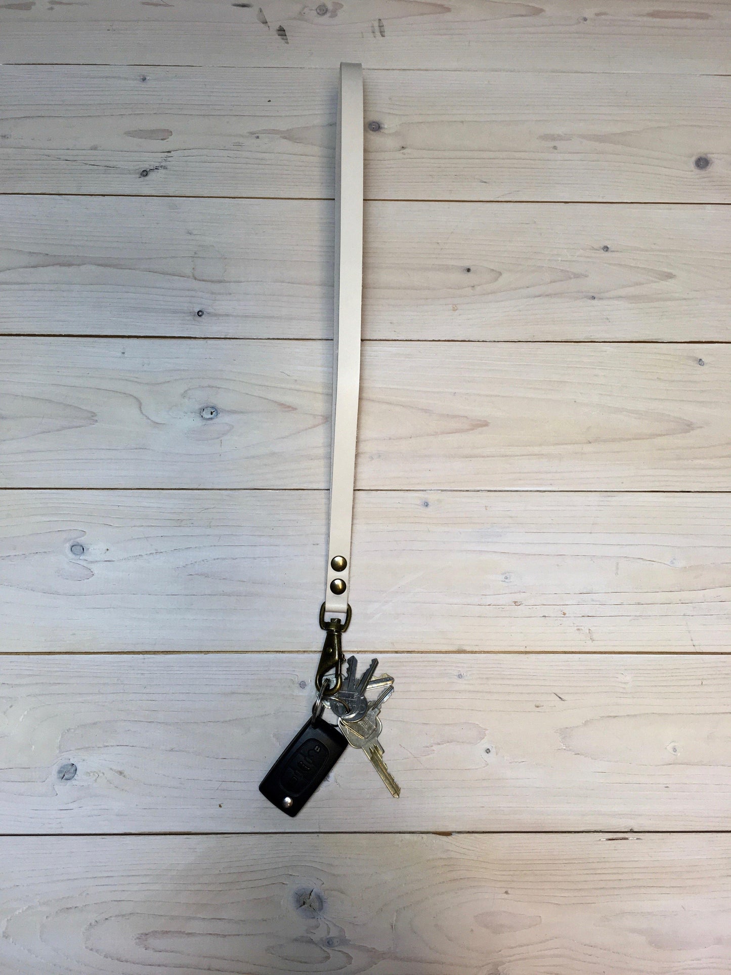 VANMIJ - Leren keycord sleutelhanger - Nude leather - Westerman Bags vilten tassen en hoezen. Dutch Design.