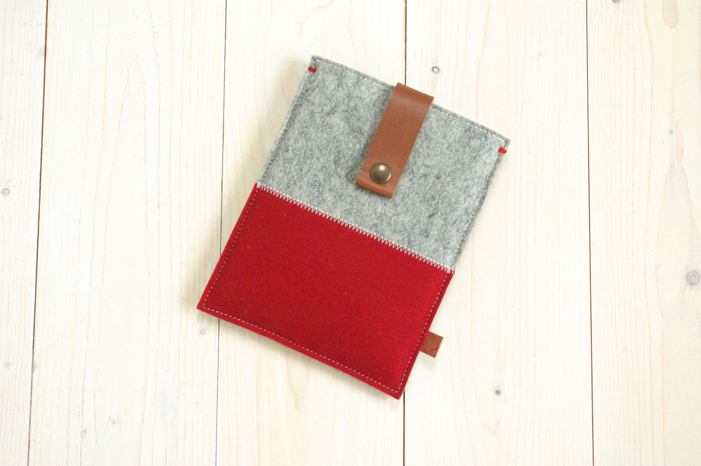 Kobo Kindle Ereader Hoes - Contrast series Leather Closure - Red and Gray