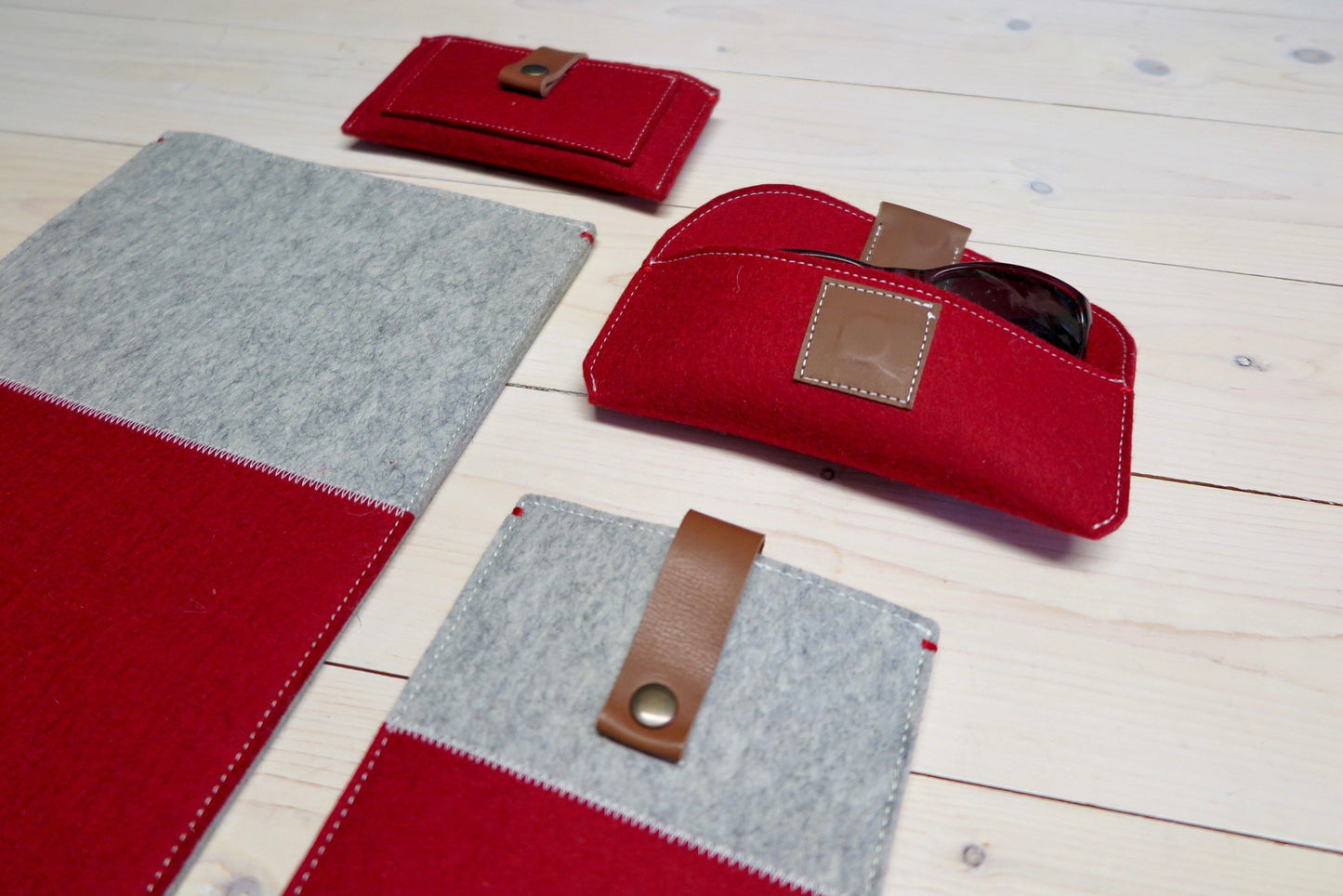 Rood en grijs vilt collectie hoezen van Westerman bags