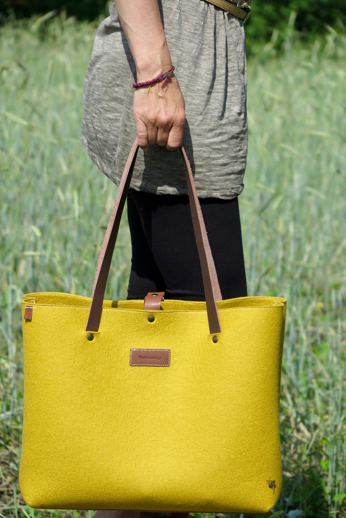 XL SHOPPER bag in yellow wool felt with leather handles