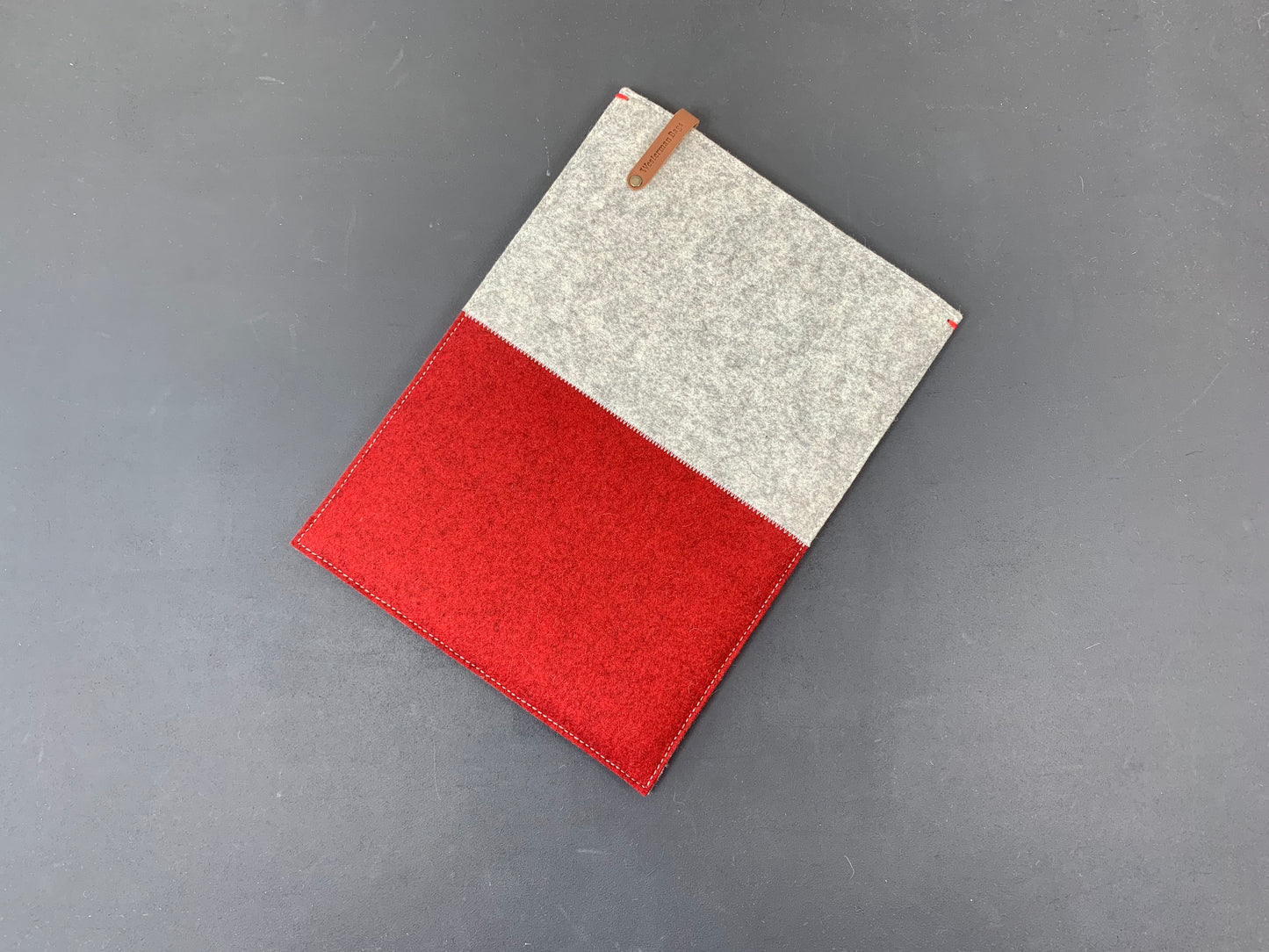 Macbook felt sleeve case in grey and red