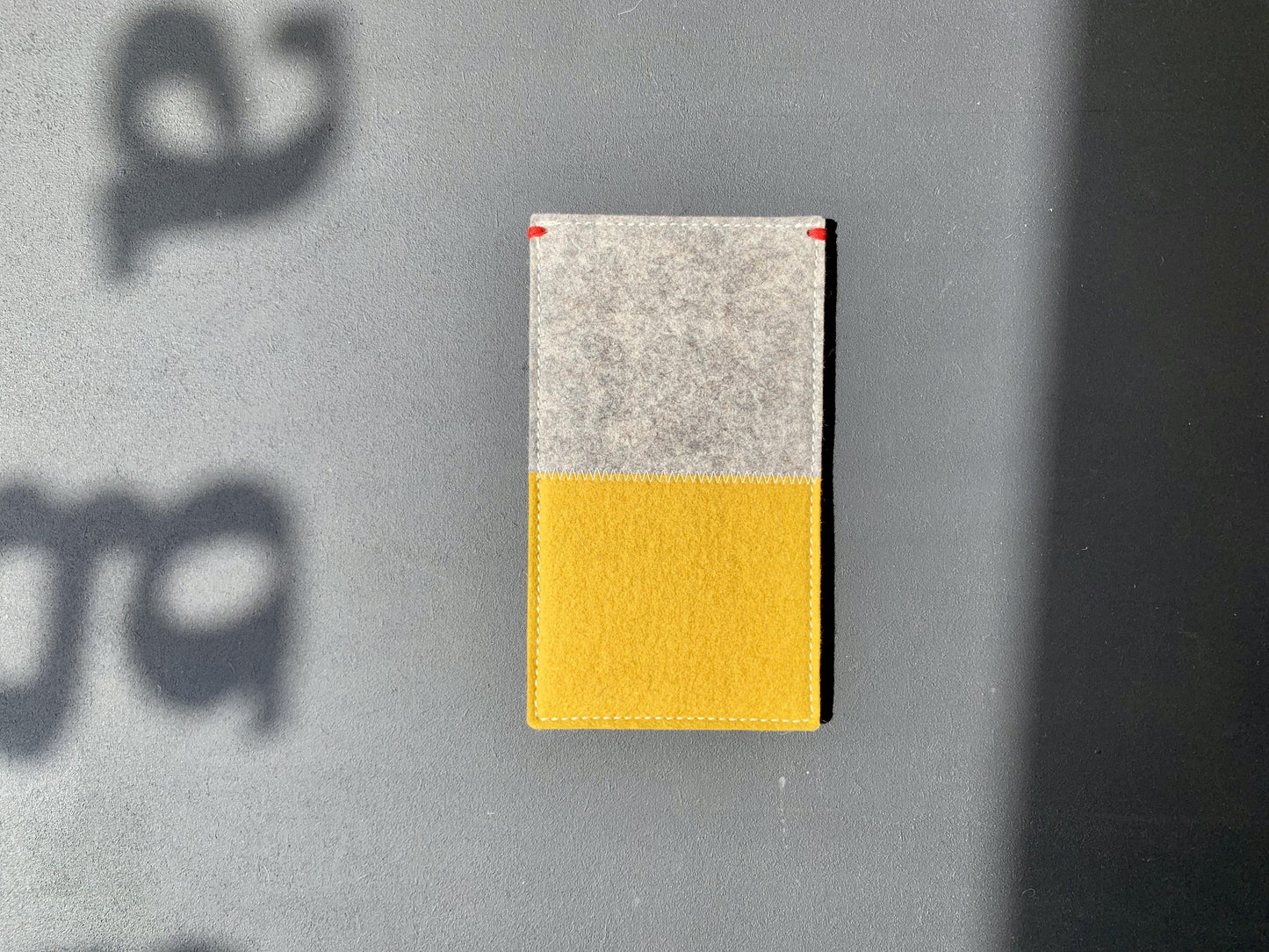 iPHone Xsmax felt case pure wool yellow grey