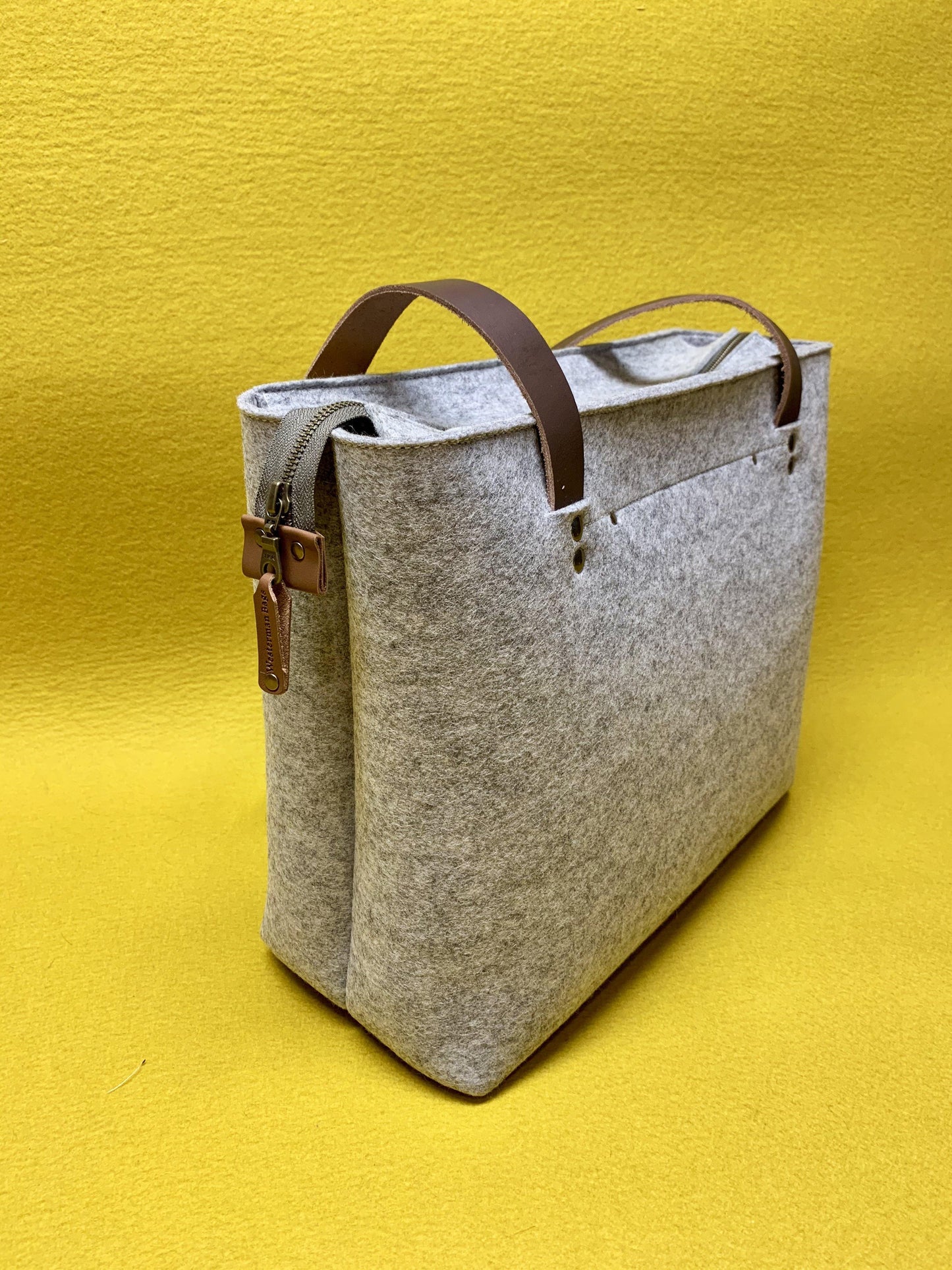 GRIFT XL TAS VILT - Grijs - Westerman Bags vilten tassen en hoezen. Dutch Design.